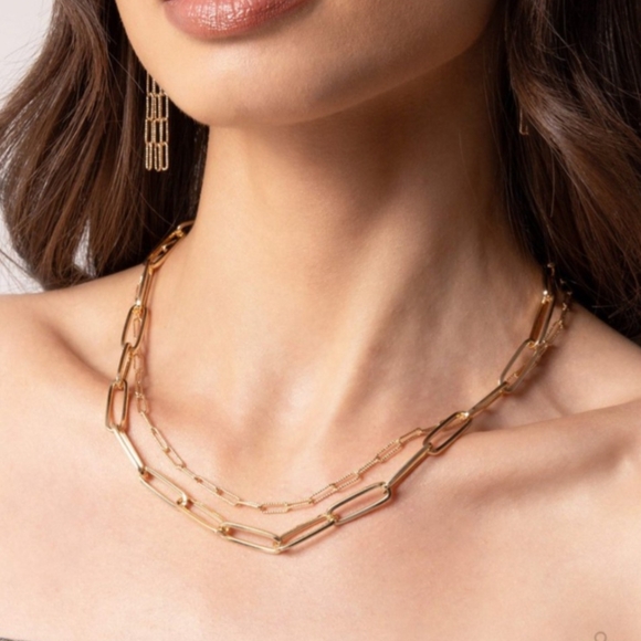 Fashion Fix ~ Monochromatic Matinee Gold Necklace & Bracelet Set - Picture 2 of 3